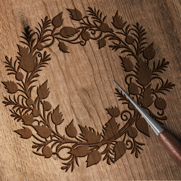 1204_Christmas_wreath_8002-transparent-wood_etching_1.jpg