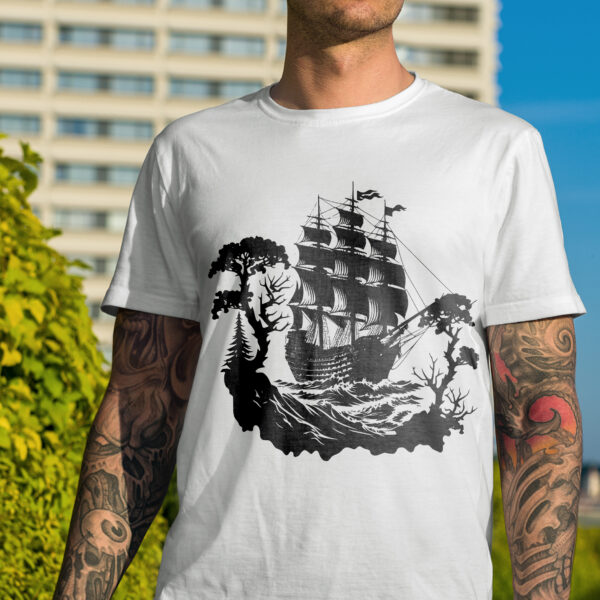 1560_Pirate_ship_3690-transparent-tshirt_1.jpg