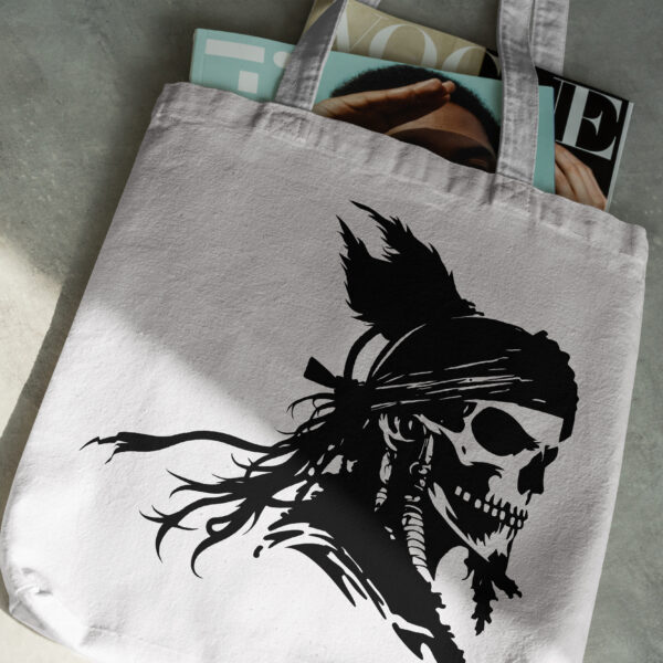 1561_Pirate_skull_7104-transparent-tote_bag_1.jpg