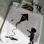 3029_Kite_pump_3651-transparent-tote_bag_1.jpg