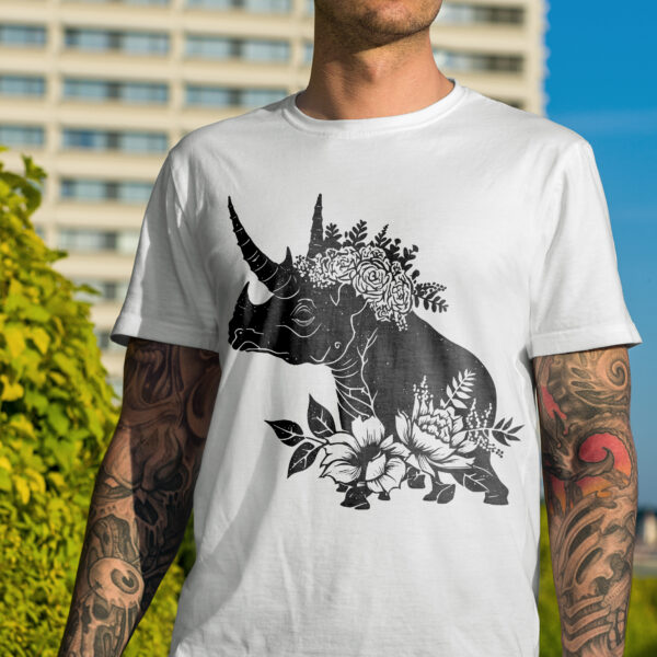 314_Triceratops_with_a_crown_of_flowers_9454-transparent-tshirt_1.jpg