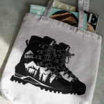 3249_Ski_boots_3370-transparent-tote_bag_1.jpg