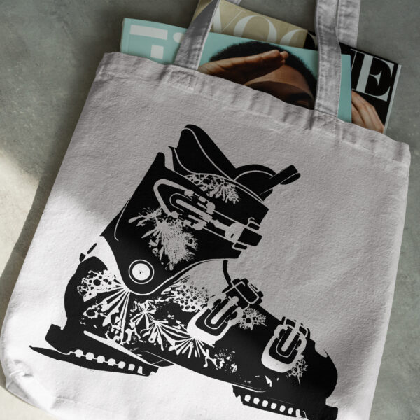 3250_Ski_boots_4157-transparent-tote_bag_1.jpg