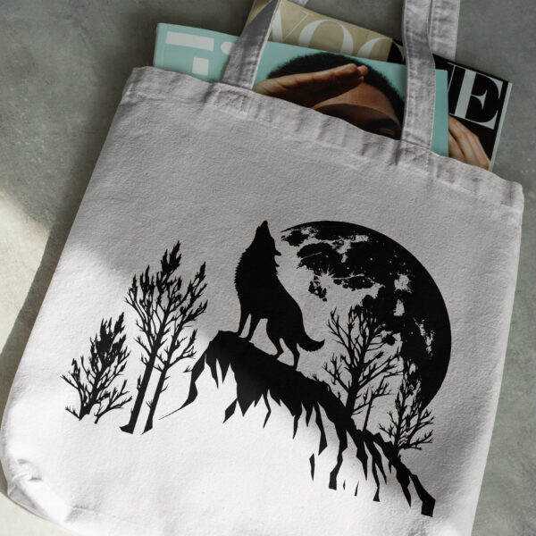 374_Wolf_howling_at_the_moon_5293-transparent-tote_bag_1.jpg
