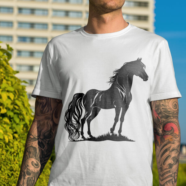 581_Horse_9666-transparent-tshirt_1.jpg