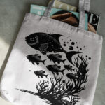 663_Fish_swimming_in_the_ocean_5109-transparent-tote_bag_1.jpg