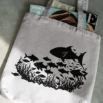 665_Fish_swimming_in_the_ocean_5166-transparent-tote_bag_1.jpg