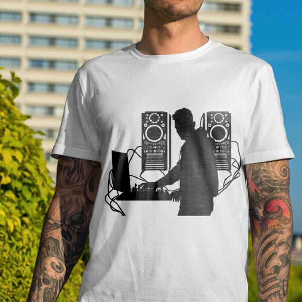 829_DJ_Booth_8282-transparent-tshirt_1.jpg