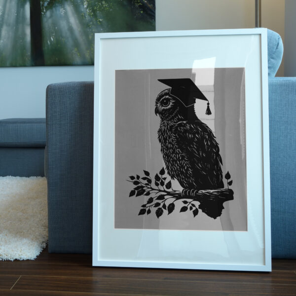 904_owl_with_graduation_cap_8777-transparent-picture_frame_1.jpg